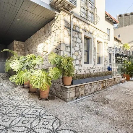 Colorful Flat With Terrace Near Hadrian's Gate * Анталья