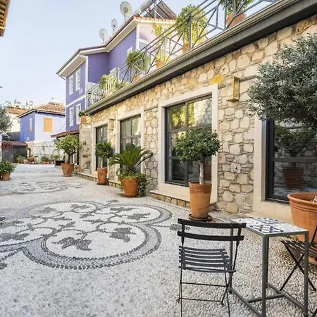 Colorful Flat With Terrace Near Hadrian's Gate Apartament
