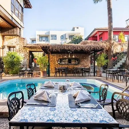 Appartement Colorful Flat With Terrace Near Hadrian's Gate *